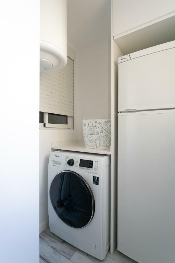 Apartamento Deluxe A 50M De Playa - Aire Wifi ガンディア エクステリア 写真