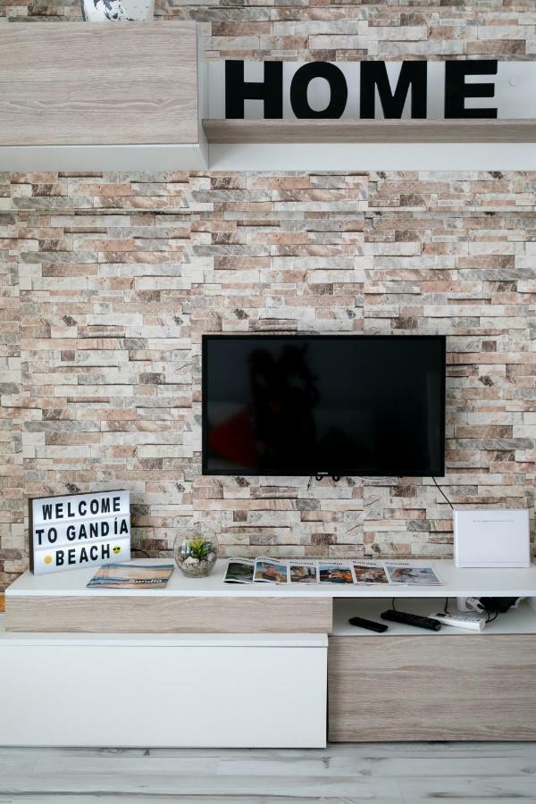 Apartamento Deluxe A 50M De Playa - Aire Wifi ガンディア エクステリア 写真